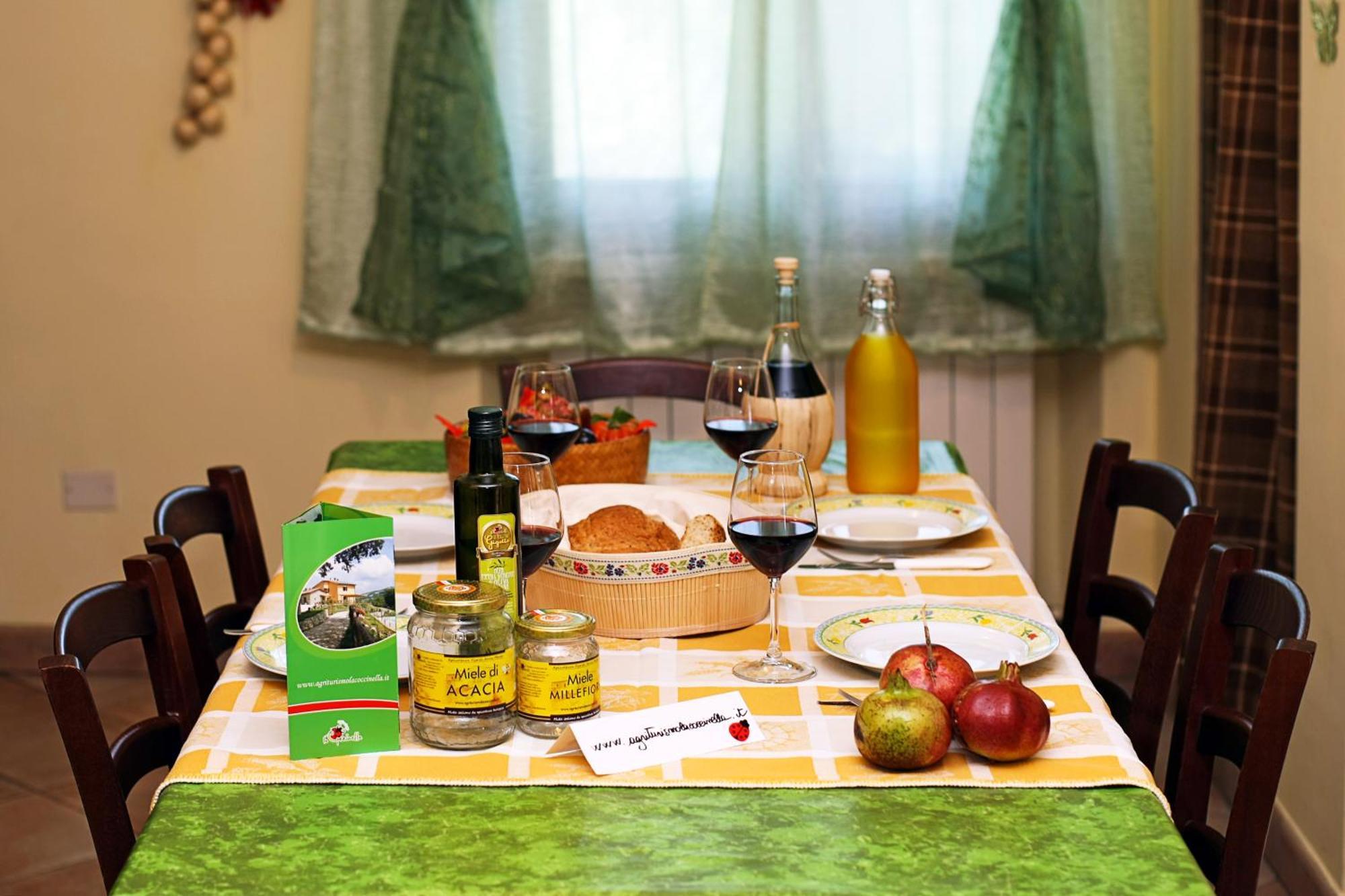 Agriturismo La Coccinella Valfabbrica الغرفة الصورة